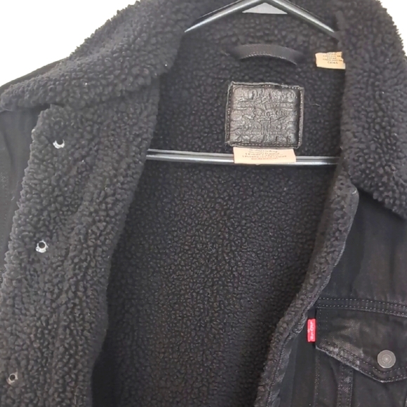 Levi's Premium Black Denim Jacket - Picture 4 of 7